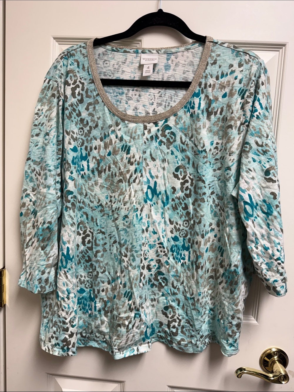 Chico’s Weekends Collection Scoop Neck Top
